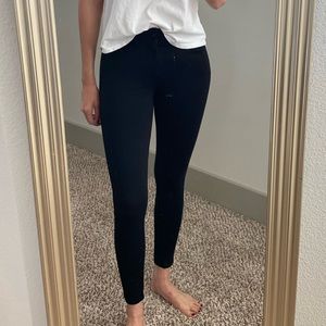 Joe’s Jeans Black Jegging - Size 25